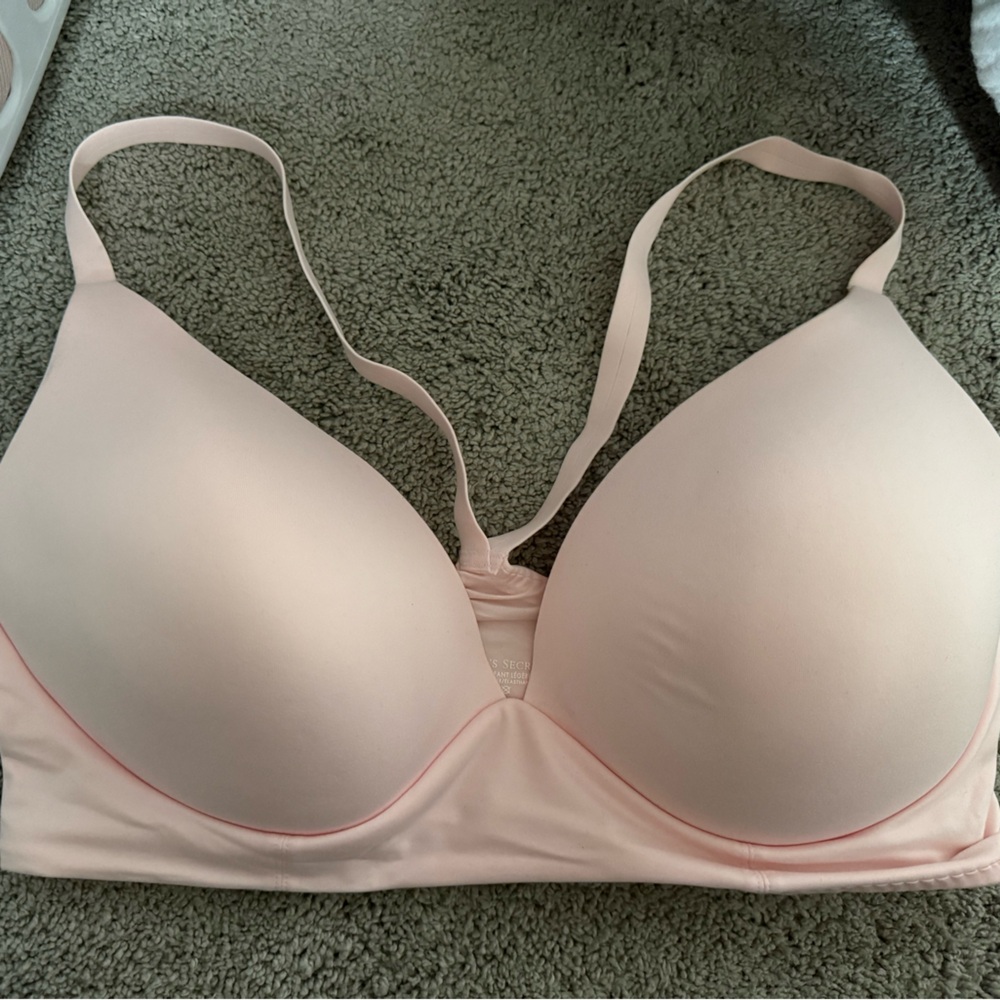 Victoria's Secret Light Pink Bra